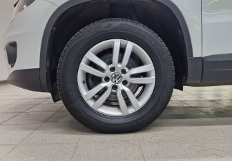Подержанный автомобиль Volkswagen Tiguan 2016 года (12 фото)