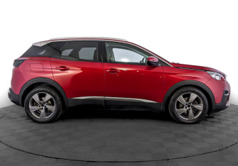 Подержанный автомобиль Peugeot 3008 2018 года (4 фото)