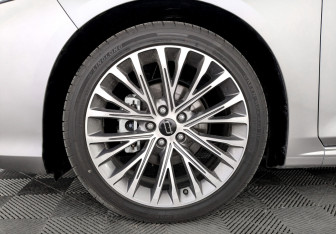 Новый FAW Bestune B70 2024 (7 фото)