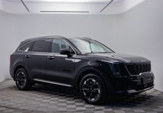 Подержанный автомобиль Kia Sorento 2024 года (3 фото)