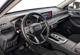 Подержанный автомобиль Haval Jolion 2023 года (15 фото)