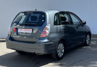 Подержанный автомобиль Suzuki Liana Wagon 2007 года (5 фото)