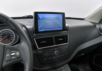 Подержанный автомобиль FAW Besturn X40 2019 года (8 фото)