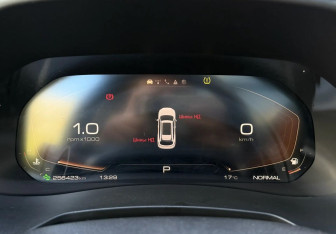 Подержанный автомобиль Haval F7 2022 года (14 фото)