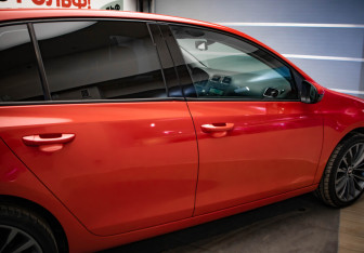 Подержанный автомобиль Volkswagen Golf Hatchback 2011 года (23 фото)