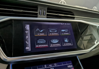 Подержанный автомобиль Audi A6 Sedan 2021 года (25 фото)