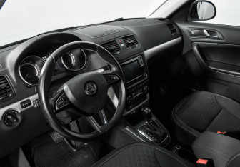 Подержанный автомобиль Skoda Yeti 2016 года (7 фото)