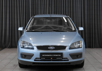 Подержанный автомобиль Ford Focus Wagon 2006 года (2 фото)