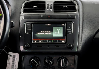 Подержанный автомобиль Volkswagen Polo Sedan 2019 года (15 фото)