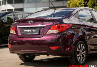 Подержанный автомобиль Hyundai Solaris Sedan 2013 года (16 фото)