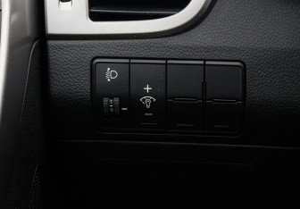 Подержанный автомобиль Hyundai i30 Hatchback 2012 года (14 фото)