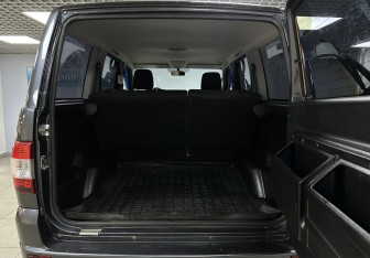 Подержанный автомобиль УАЗ Patriot 2023 года (13 фото)