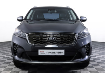 Подержанный автомобиль Kia Sorento 2019 года (2 фото)