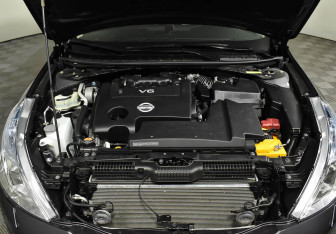 Подержанный автомобиль Nissan Teana 2013 года (7 фото)