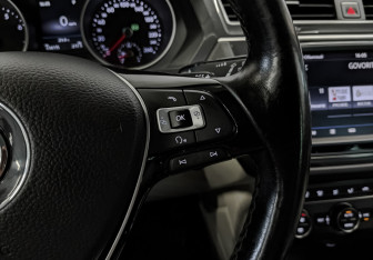 Подержанный автомобиль Volkswagen Tiguan 2017 года (27 фото)