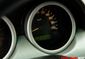 Подержанный автомобиль Chevrolet Aveo Sedan 2005 года (9 фото)