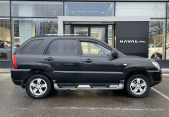 Подержанный автомобиль Kia Sportage 2009 года (4 фото)
