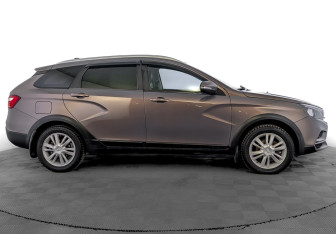Подержанный автомобиль LADA (ВАЗ) Vesta Wagon 2019 года (4 фото)
