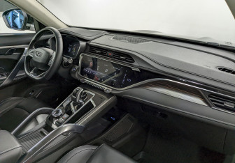 Подержанный автомобиль Geely Atlas Pro 2023 года (21 фото)