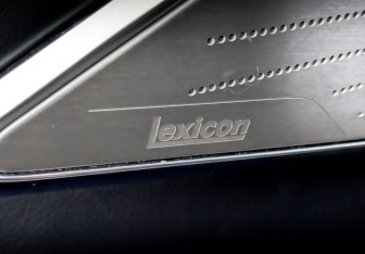 Подержанный автомобиль Kia K900 2022 года (27 фото)