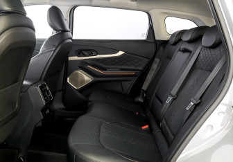 Подержанный автомобиль Exeed TXL 2023 года (12 фото)