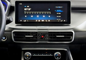 Подержанный автомобиль Geely Coolray 2022 года (15 фото)