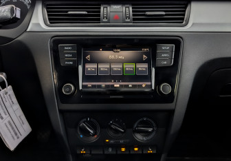 Подержанный автомобиль Skoda Rapid Liftback 2019 года (15 фото)