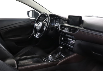 Подержанный автомобиль Mazda 6 Sedan 2015 года (9 фото)