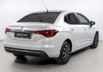 Подержанный автомобиль Citroen C4 Sedan 2021 года (5 фото)