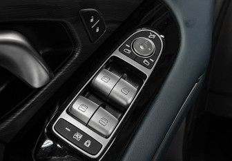 Подержанный автомобиль Voyah Free 2024 года (27 фото)