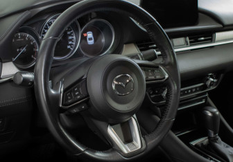 Подержанный автомобиль Mazda 6 Sedan 2018 года (13 фото)