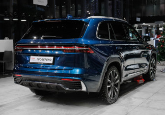 Подержанный автомобиль Geely Monjaro 2023 года (4 фото)