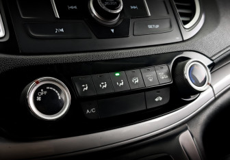 Подержанный автомобиль Honda CR-V 2015 года (25 фото)