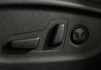 Подержанный автомобиль Kia Sorento 2016 года (15 фото)