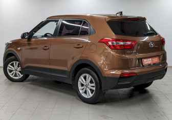 Подержанный автомобиль Hyundai Creta 2018 года (7 фото)
