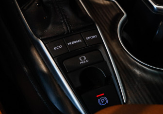 Подержанный автомобиль Toyota Camry Sedan 2022 года (19 фото)