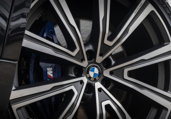 Подержанный автомобиль BMW X5 2021 года (4 фото)