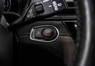 Подержанный автомобиль BMW X2 2018 года (16 фото)