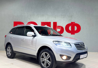 Подержанный автомобиль Hyundai Santa Fe 2010 года (2 фото)