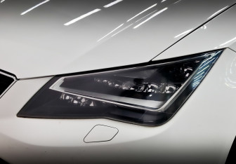 Подержанный автомобиль SEAT Leon Hatchback 2013 года (18 фото)