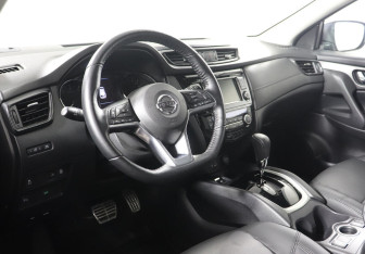 Подержанный автомобиль Nissan Qashqai 2020 года (8 фото)
