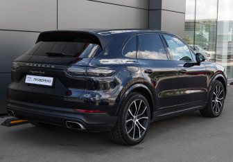 Подержанный автомобиль Porsche Cayenne 2018 года (5 фото)