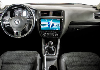 Подержанный автомобиль Volkswagen Jetta Sedan 2012 года (11 фото)