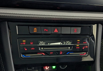 Подержанный автомобиль Jetta VS7 2023 года (26 фото)