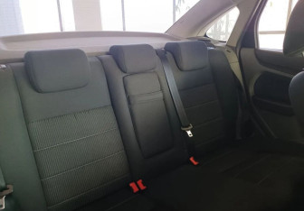 Подержанный автомобиль Ford Focus Sedan 2009 года (15 фото)