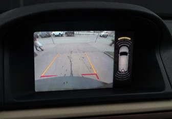 Подержанный автомобиль Volvo XC70 2014 года (12 фото)