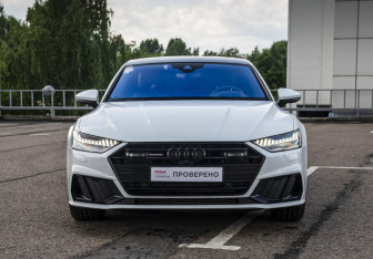 Подержанный автомобиль Audi A7 2020 года (3 фото)