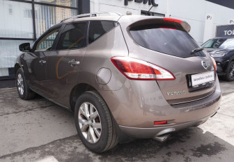 Подержанный автомобиль Nissan Murano Suv 2013 года (7 фото)