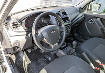 Подержанный автомобиль LADA (ВАЗ) Granta Sedan 2023 года (16 фото)