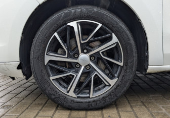 Подержанный автомобиль Haval Jolion 2023 года (12 фото)